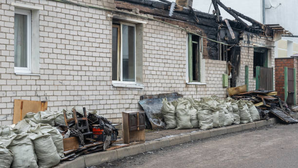 24/7 Emergency Fire Damage Removal experts in Old Fig Garden, CA